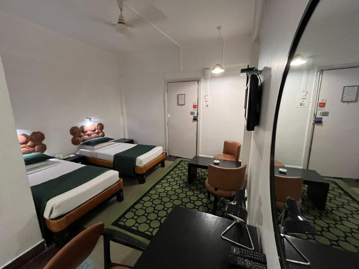 West End Hotel Mumbai Eksteriør bilde