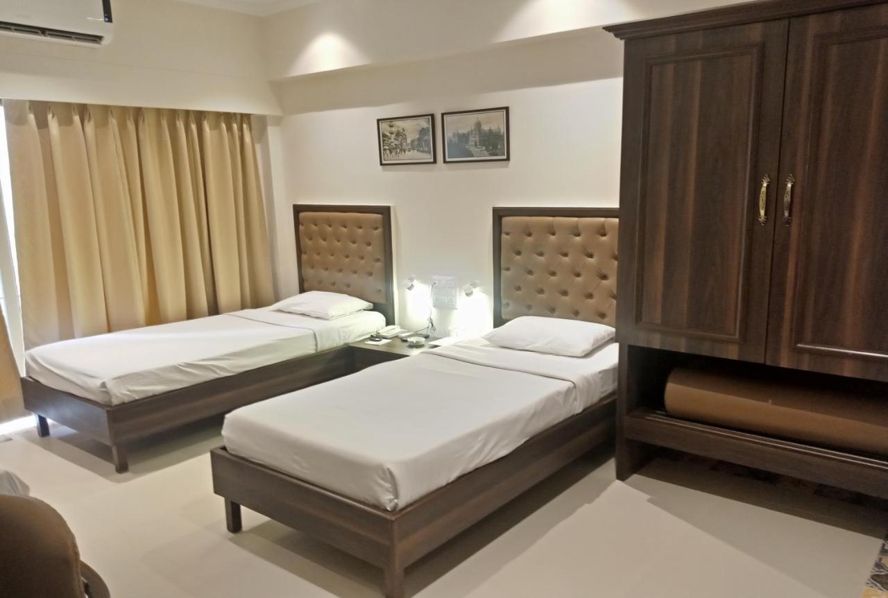 West End Hotel Mumbai Eksteriør bilde