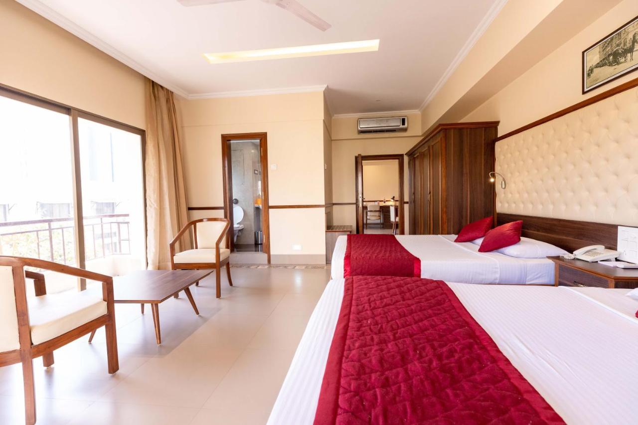 West End Hotel Mumbai Eksteriør bilde